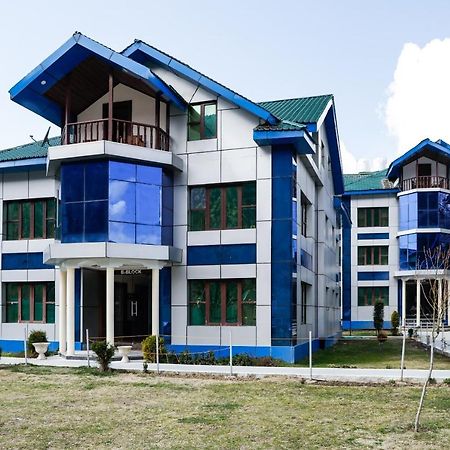 Pahalgam Retreat Hotel Ngoại thất bức ảnh
