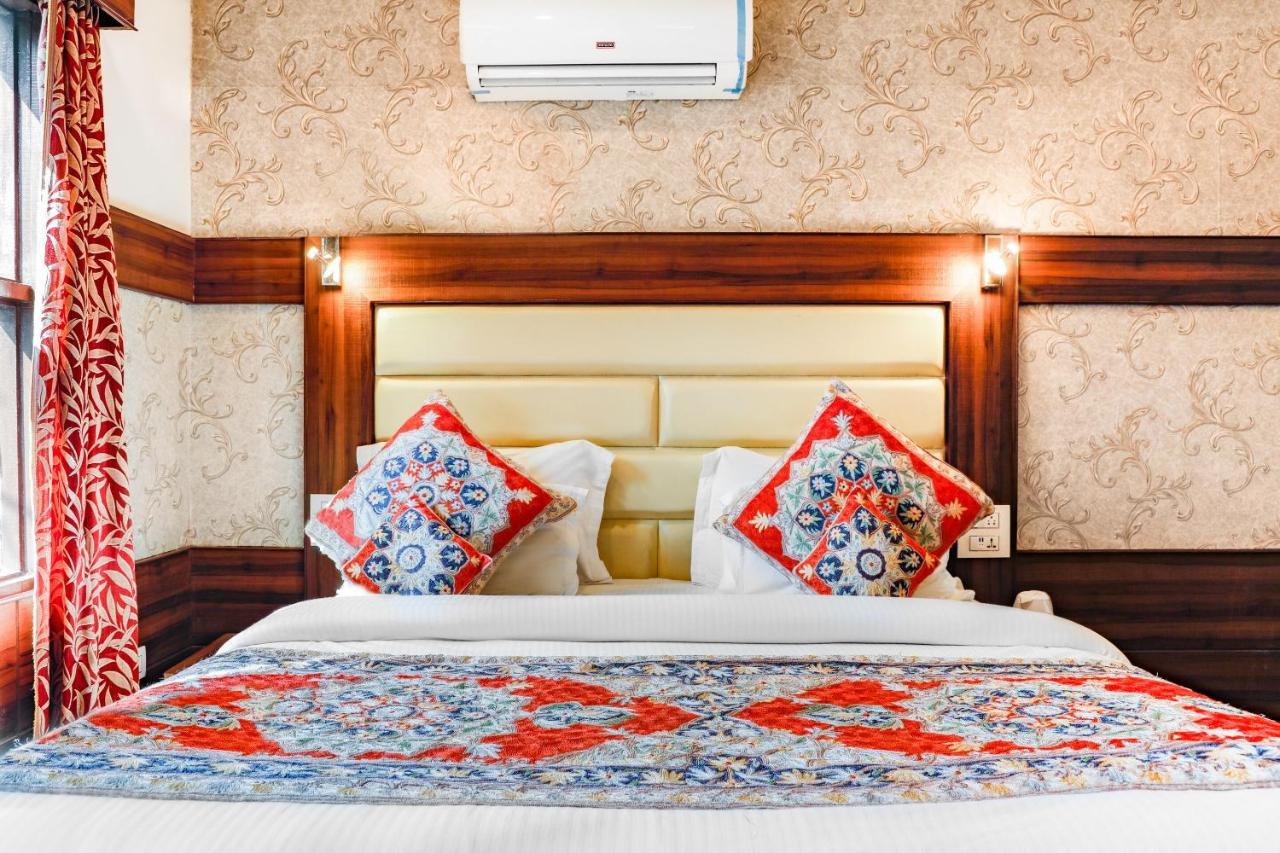 Pahalgam Retreat Hotel Ngoại thất bức ảnh