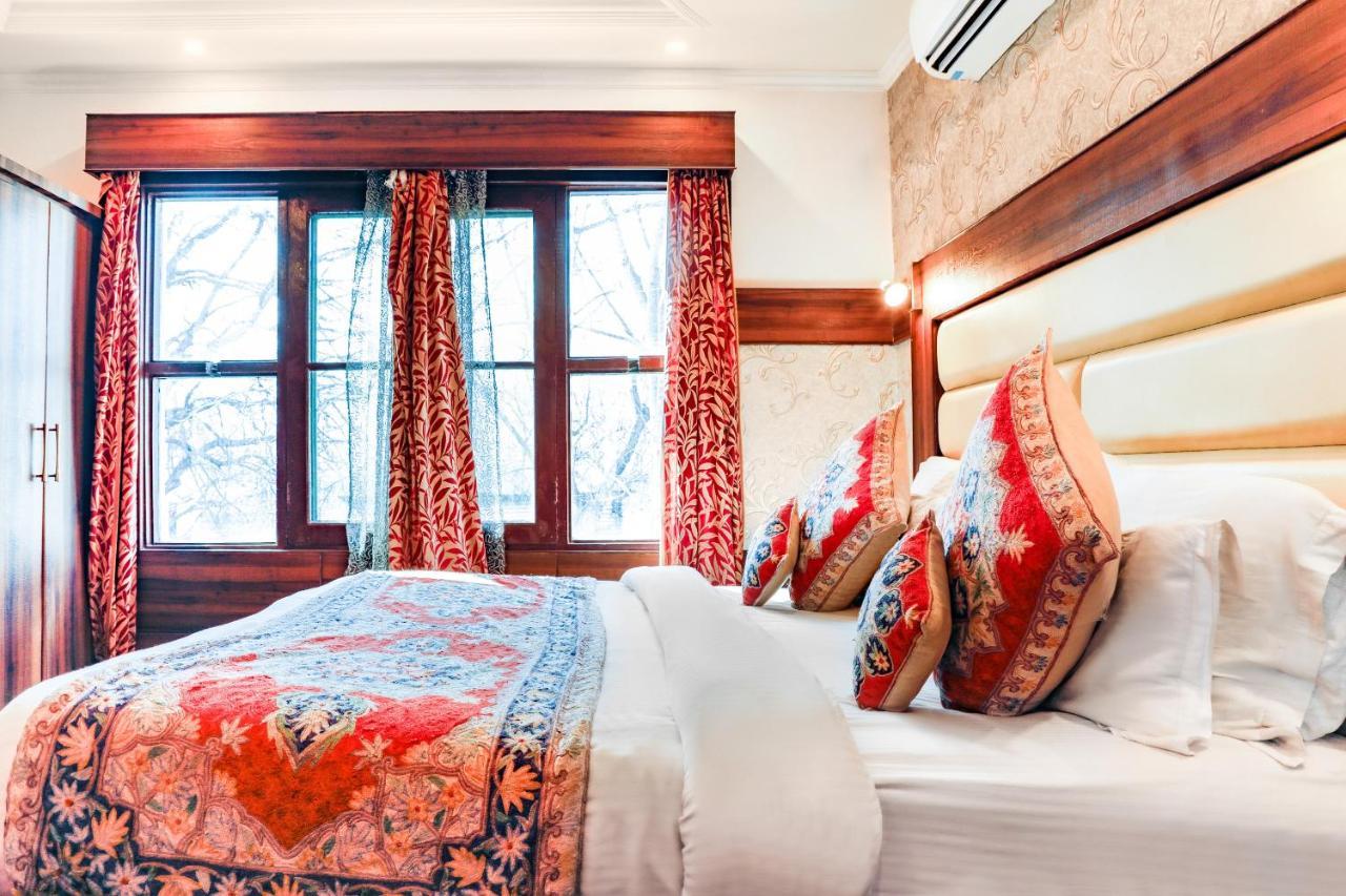 Pahalgam Retreat Hotel Ngoại thất bức ảnh