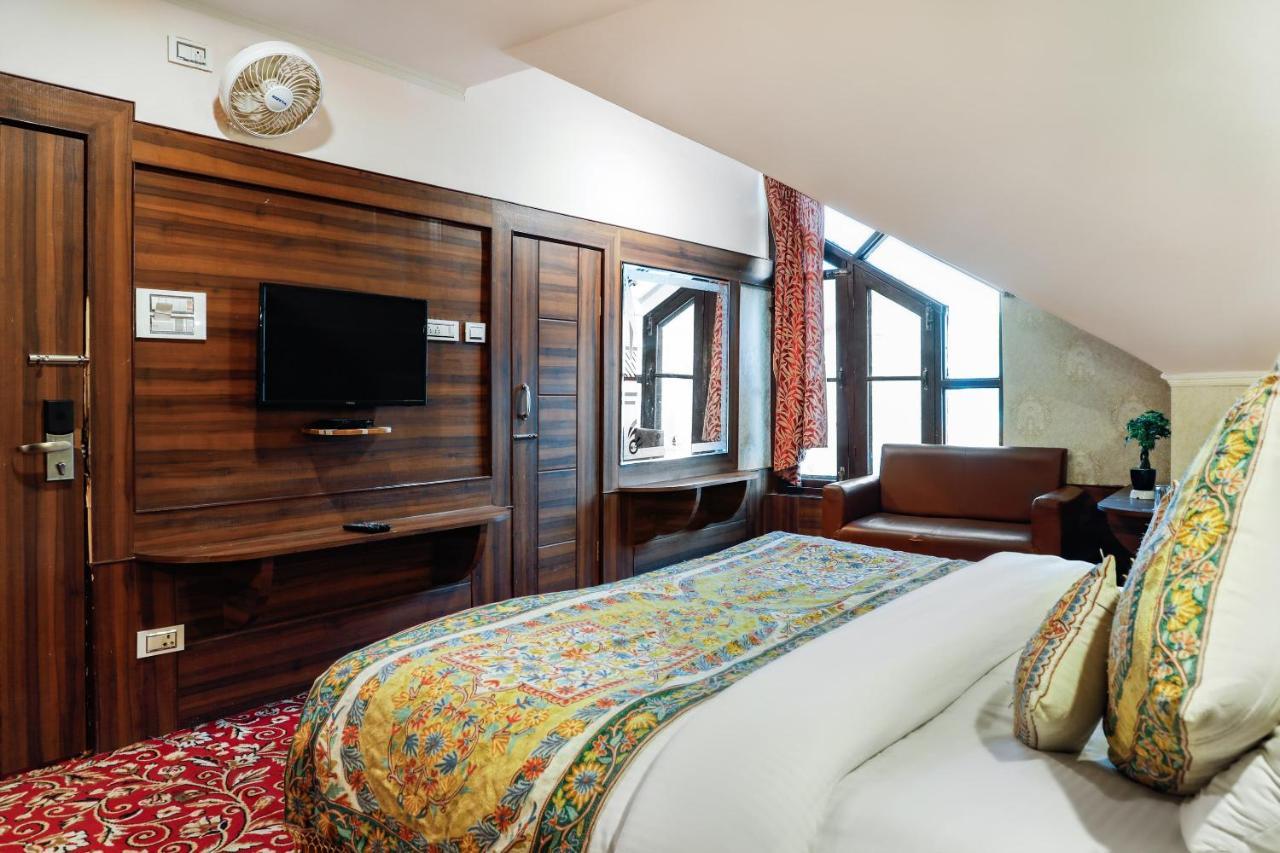 Pahalgam Retreat Hotel Ngoại thất bức ảnh