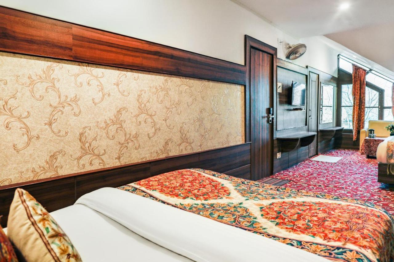Pahalgam Retreat Hotel Ngoại thất bức ảnh